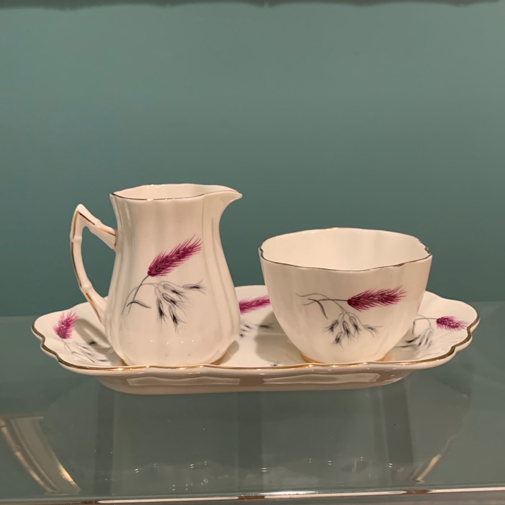 RARE - Old Royal -  England Set of Old Royal Bone China Creamer & Sugar w/Tray